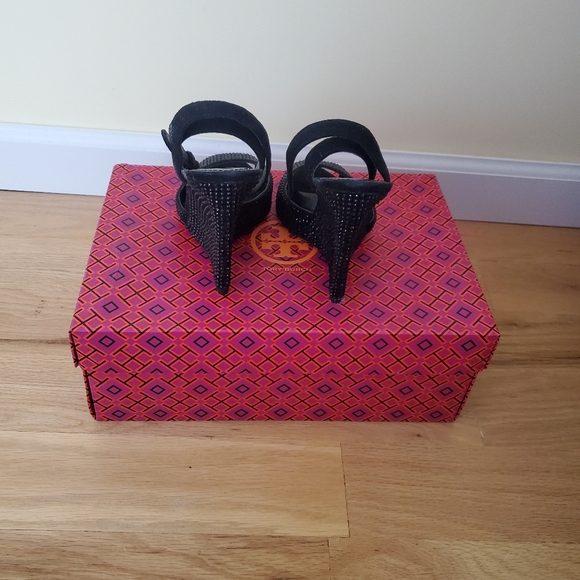 New Tory Burch Wedge Sandals